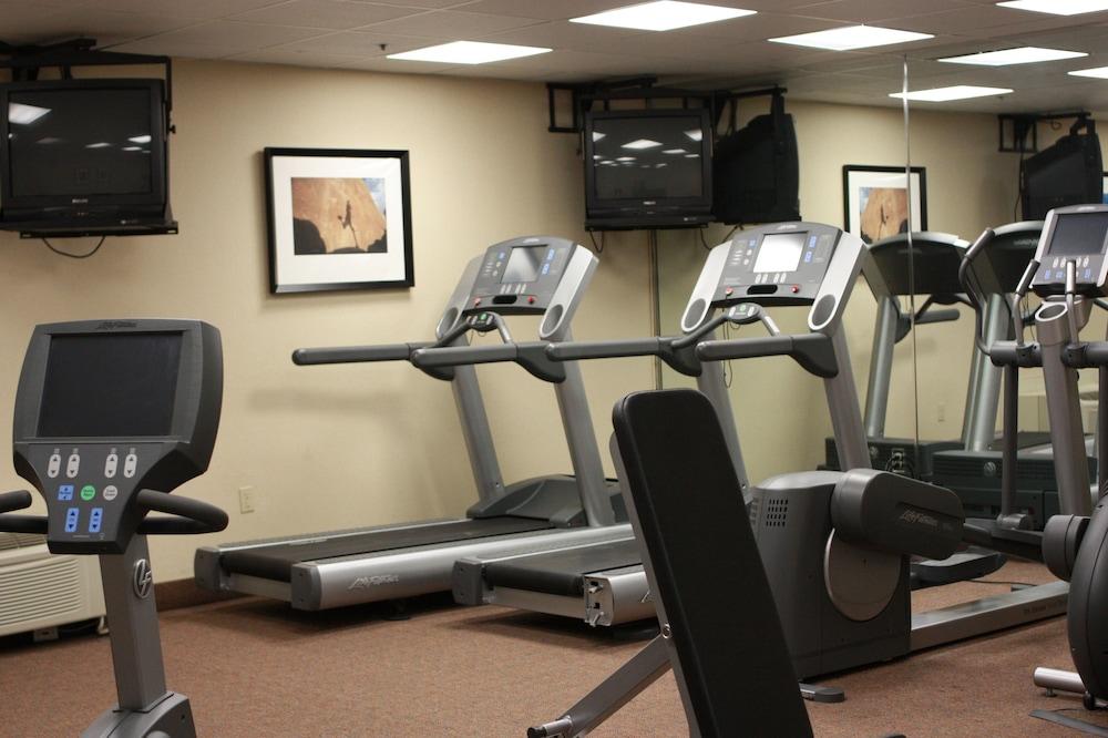 Hotel Doubletree By Hilton Boston-Milford Esterno foto