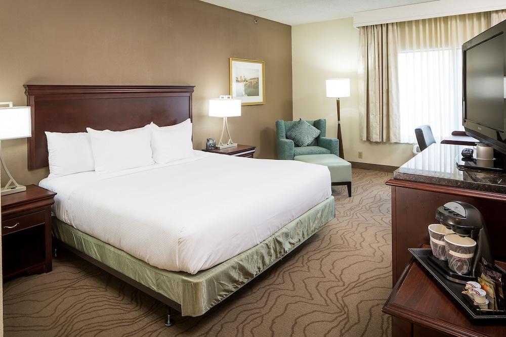 Hotel Doubletree By Hilton Boston-Milford Esterno foto