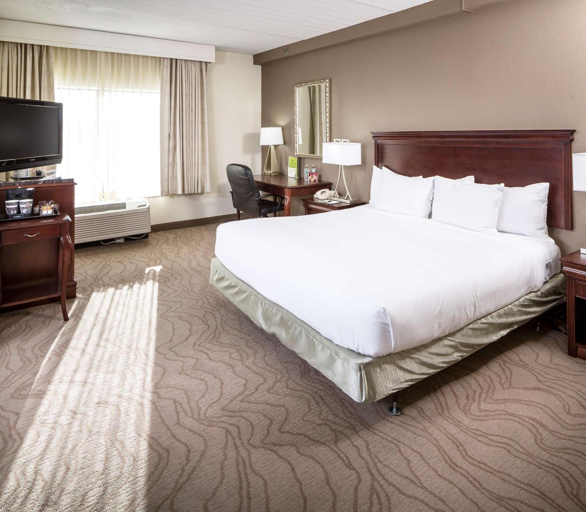 Hotel Doubletree By Hilton Boston-Milford Esterno foto
