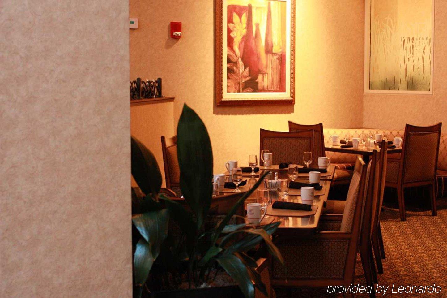 Hotel Doubletree By Hilton Boston-Milford Ristorante foto