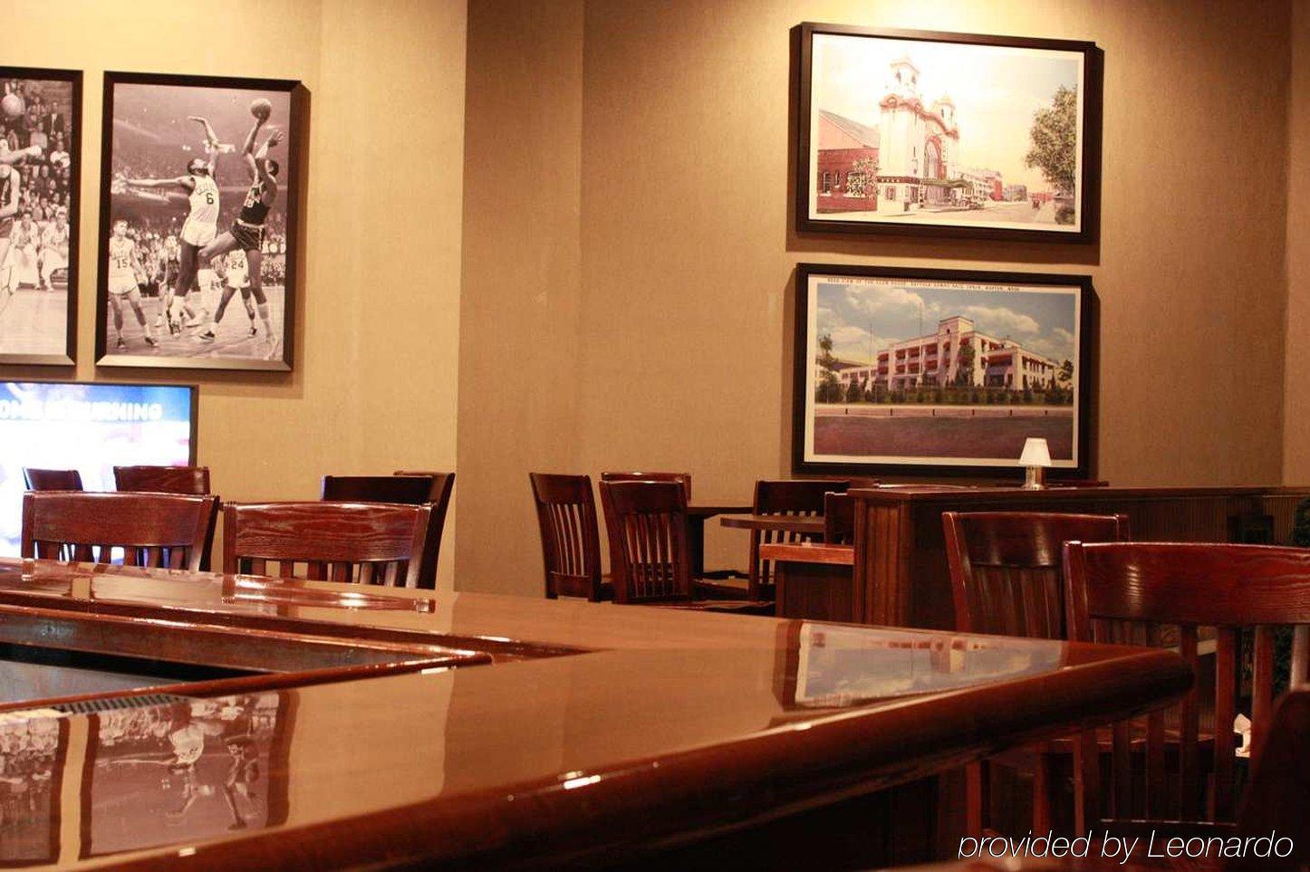 Hotel Doubletree By Hilton Boston-Milford Ristorante foto